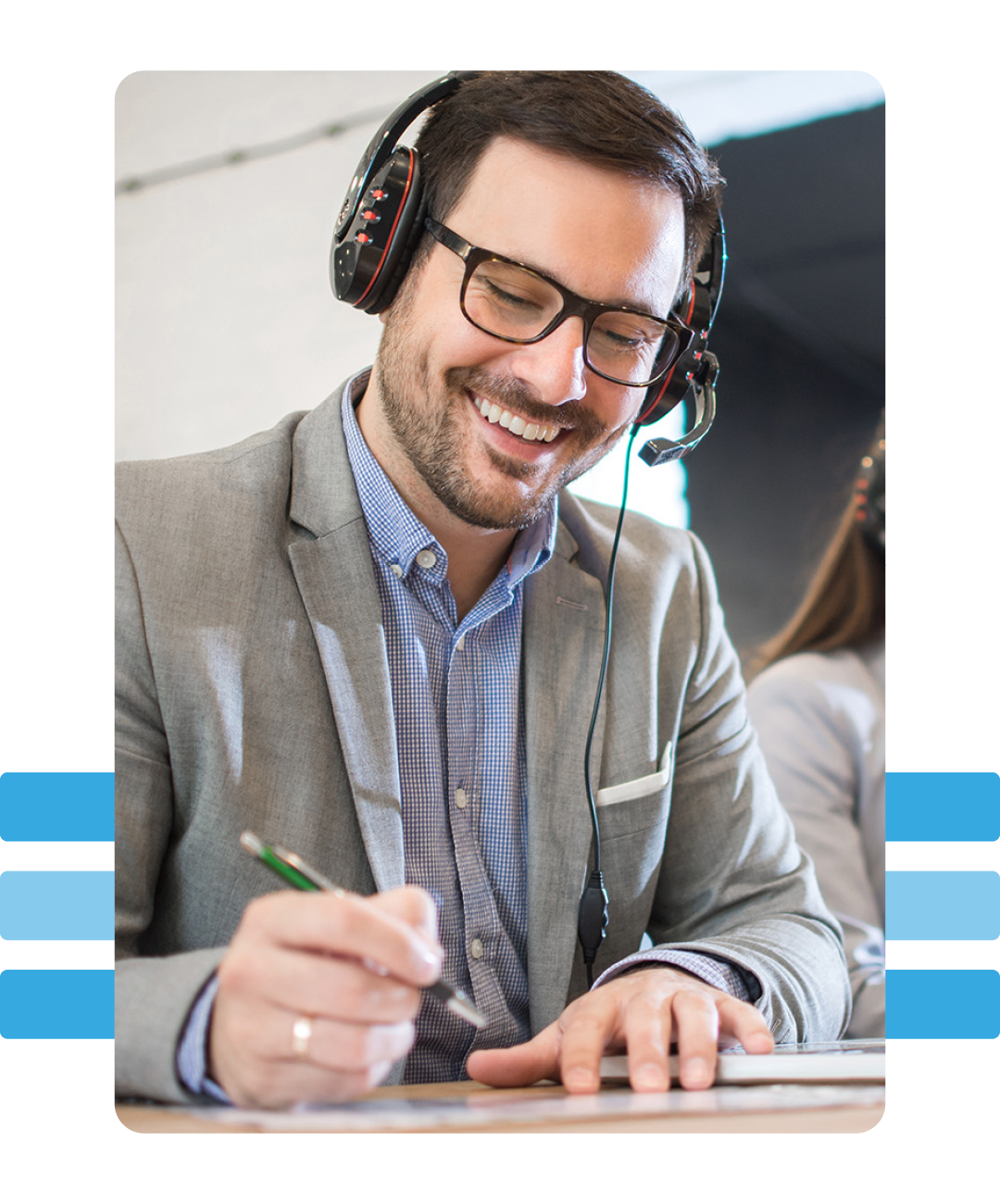 Image of an IT support professional talking on a headset